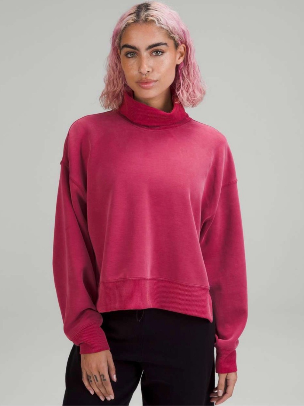 Lululemon Softstreme™ Turtleneck Pullover — Pomegranate | Size 14